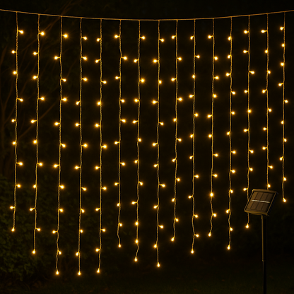 Rideau-lumineux-solaire-extérieur-LED-chaudes-ambiance-féérique-jardin-avec-panneau-solaire